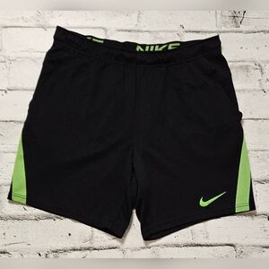 Nike Black and Green Men's Athletic Shorts
